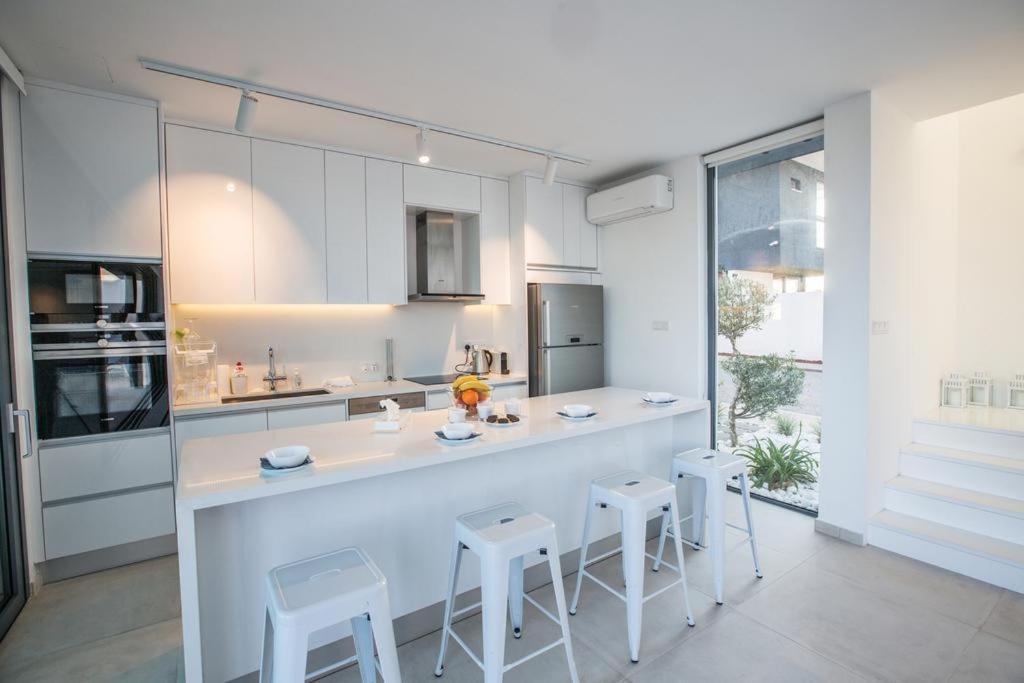 The White H Villa, Protaras, Fresh And Peaceful Villa *