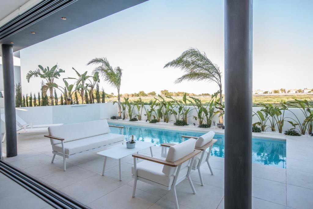 The White H Villa, Protaras, Fresh And Peaceful * Paralimni