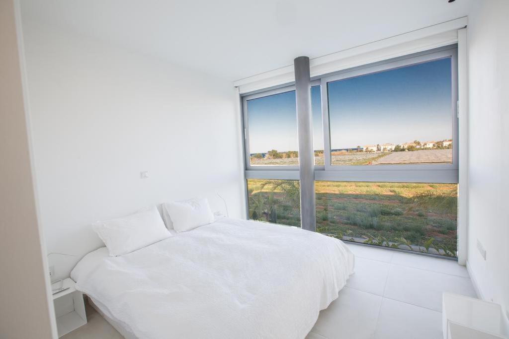The White H Villa, Protaras, Fresh And Peaceful Villa *